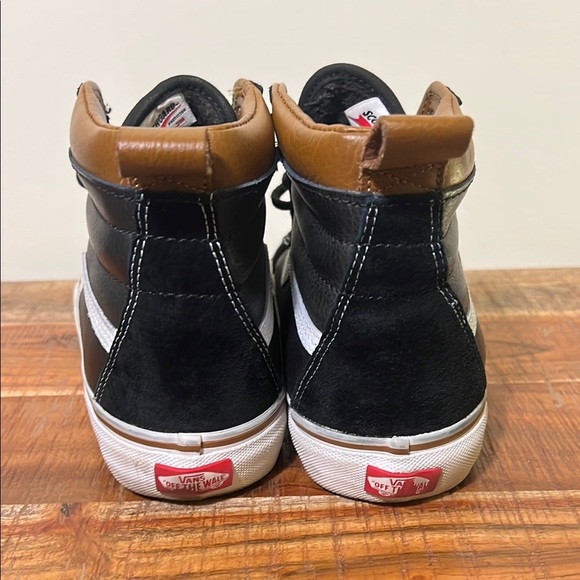 Vans SK8 Black and Brown High-Top Trainers with Classic Design, Mens 9 - Picture 5 of 7